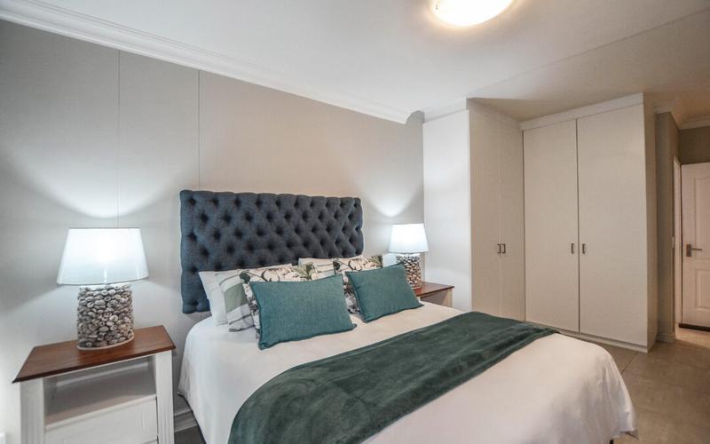 To Let 2 Bedroom Property for Rent in Dolphin Beach Western Cape